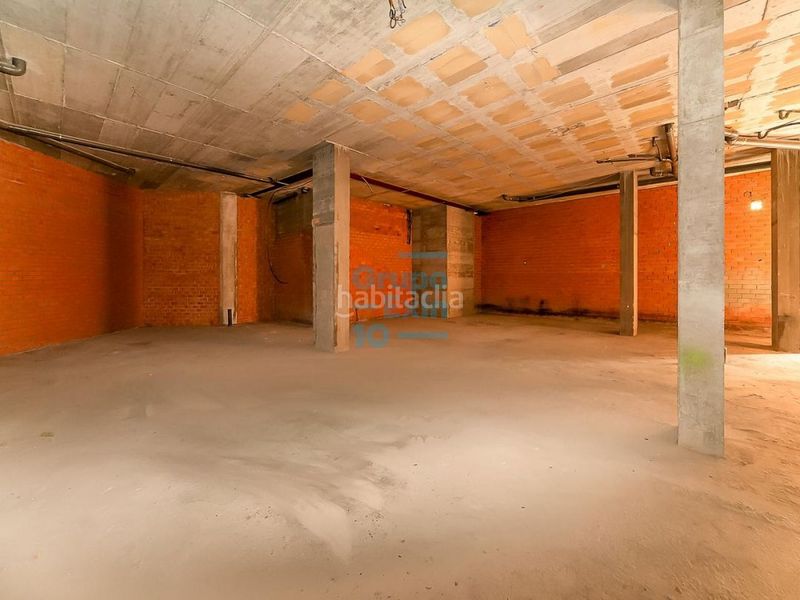 Foto 9b546841-5127-4663-bdb9-30c2c020354a. Local comercial en oriamendi kalea 1 amplio local en edificio de reciente construcción en Hernani