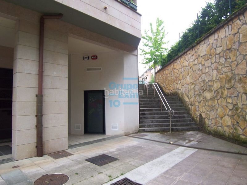 Foto cd678c24-cd79-49b6-acb9-f6ee4855fd1e. Local comercial en oriamendi kalea 1 amplio local en edificio de reciente construcción en Hernani