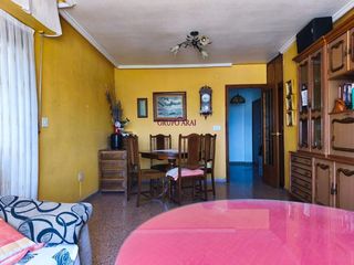Appartement  Clara de campoamor. Amplio y luminoso piso en el corazón de villena  125.000