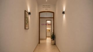 Casa a Prosperidad. Antigua casa unifamiliar dividida en cuatro viviendas independie