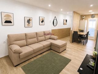 Ground floor in Altozano - Conde Lumiares. Piso totalmente reformado en calle maestro alonso, junto al hosp