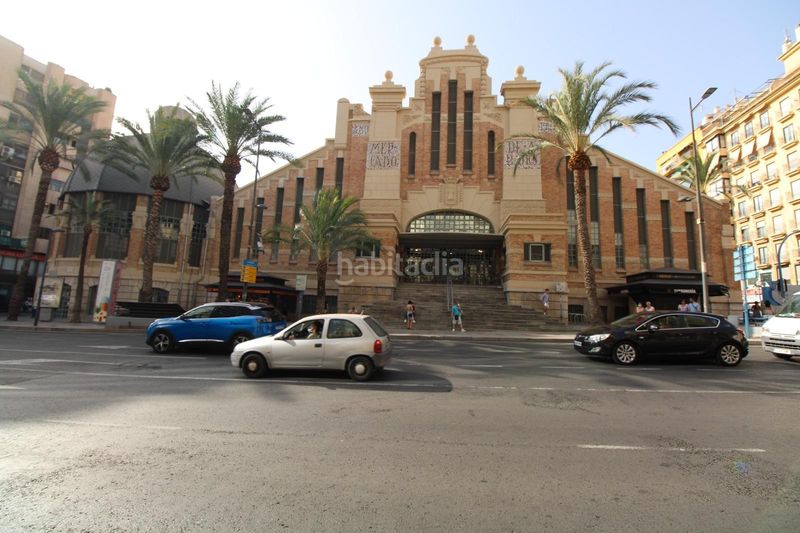 Foto 7995fc31-2999-45ef-869c-0f2c2ed879a9. Edifici a Carolinas Altas Alicante