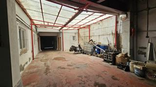 Local Comercial a Calle doctor sapena 19. Taller mecanico con licencia