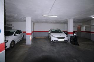 Aparcament cotxe a Calle ciudad de bari 5. Se vende garaje y trastero en san nicolás de bari, alicante
