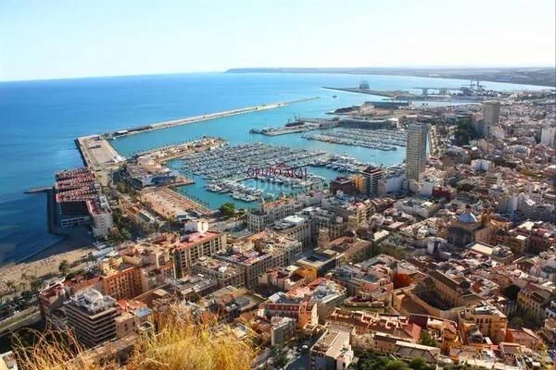 Foto 0964156d-7683-4e68-bd41-3b28c6430081. Local comercial a Campoamor Alicante