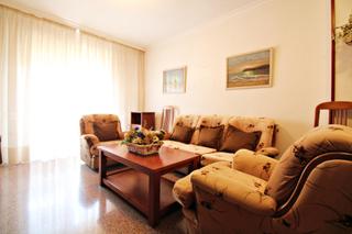 Appartement à Calle ciudad de bari 5. Exclusiva vivienda en venta  calle ciudad de bari, 4 planta con