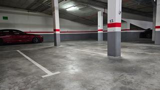 Car parking in Calle san pedro poveda 19