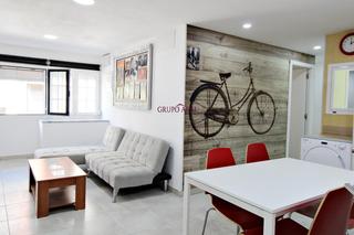 Local commercial à Calle jaime niñoles 30. Local de 180m en reforma para vivienda con opción a compra y gra
