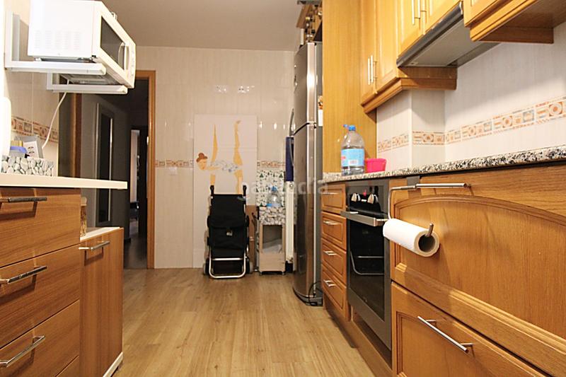 Foto 99599557-4b76-4b59-afe7-e16b2dc3fe55. Duplex dans calle carlos arniches 3 dans Castalla