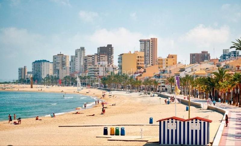 Foto 250db329-6a66-46c7-abbd-163a03686c46. Piso en calle del vicario samuel riquelme 1 oportunidad de inversión vivienda con inquilinos a largo plazo a 400 metros del mar en el campello en Campello (el)