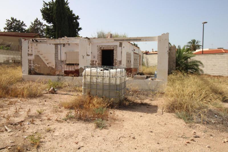 Foto 157dd097-5284-4f86-a7b1-45424d20e628. Wohngrundstück in calle de la aliaga 6 in Los Girasoles Sant Vicent del Raspeig