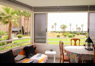Apartament a Calle del músico antón roch 3. Vivir frente al mar exclusivo piso en primera línea de playa en