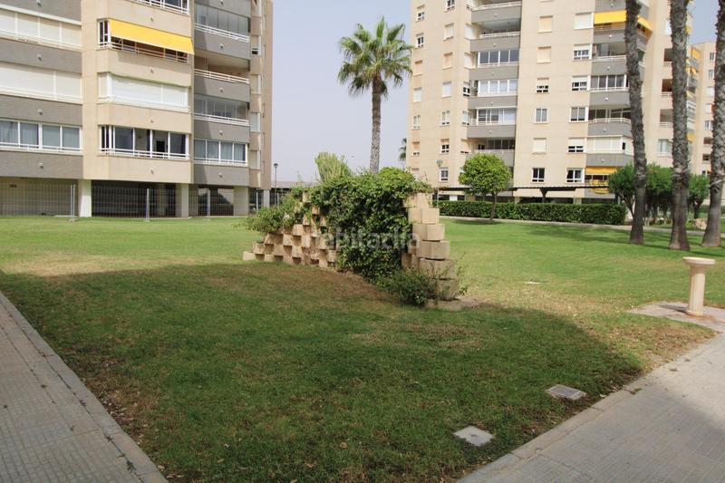 Foto 055d815d-3681-4acf-9b27-5258871698b6. Apartamento en calle del músico antón roch 3 vivir frente al mar exclusivo piso en primera línea de playa en urbanova con terraza, vistas espectaculares y urbanización de lujo en Alicante