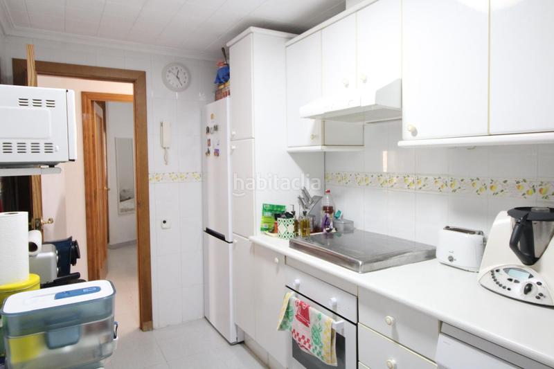 Foto 1ad9ef69-b1e8-4398-aa9a-053c3cf01b06. Apartamento en calle del músico antón roch 3 vivir frente al mar exclusivo piso en primera línea de playa en urbanova con terraza, vistas espectaculares y urbanización de lujo en Alicante