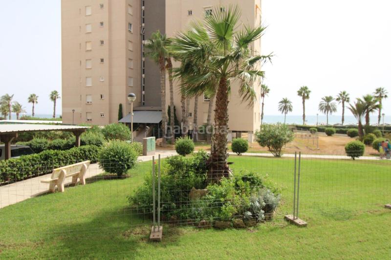 Foto 1e58ea28-ad29-4105-bd49-9b5dc507785a. Apartamento en calle del músico antón roch 3 vivir frente al mar exclusivo piso en primera línea de playa en urbanova con terraza, vistas espectaculares y urbanización de lujo en Alicante