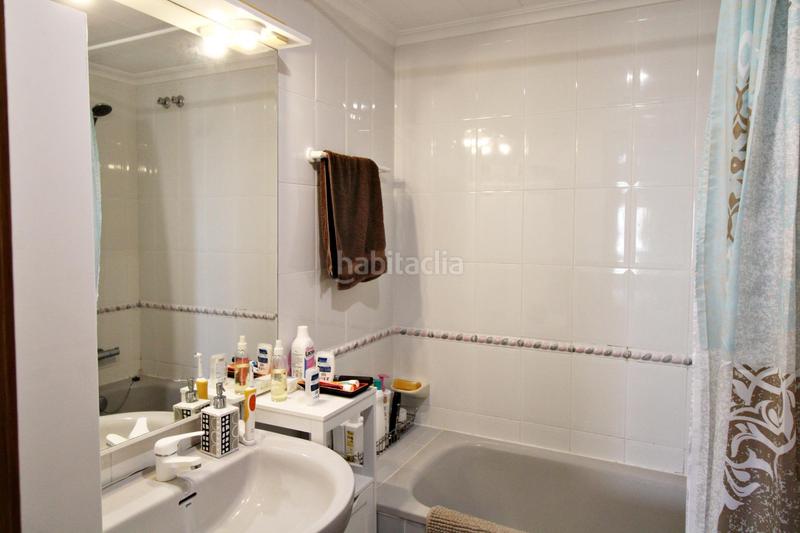 Foto 3e198ad2-e88f-4613-a040-a5c15b325d45. Apartamento en calle del músico antón roch 3 vivir frente al mar exclusivo piso en primera línea de playa en urbanova con terraza, vistas espectaculares y urbanización de lujo en Alicante