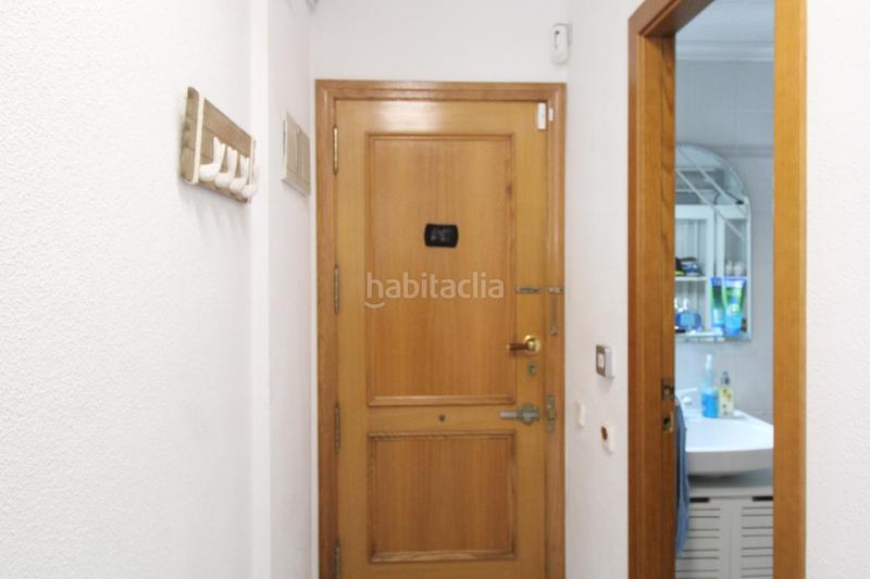 Foto 6dd73162-0bdb-47b1-97dc-2f0bfccd8a95. Apartamento en calle del músico antón roch 3 vivir frente al mar exclusivo piso en primera línea de playa en urbanova con terraza, vistas espectaculares y urbanización de lujo en Alicante