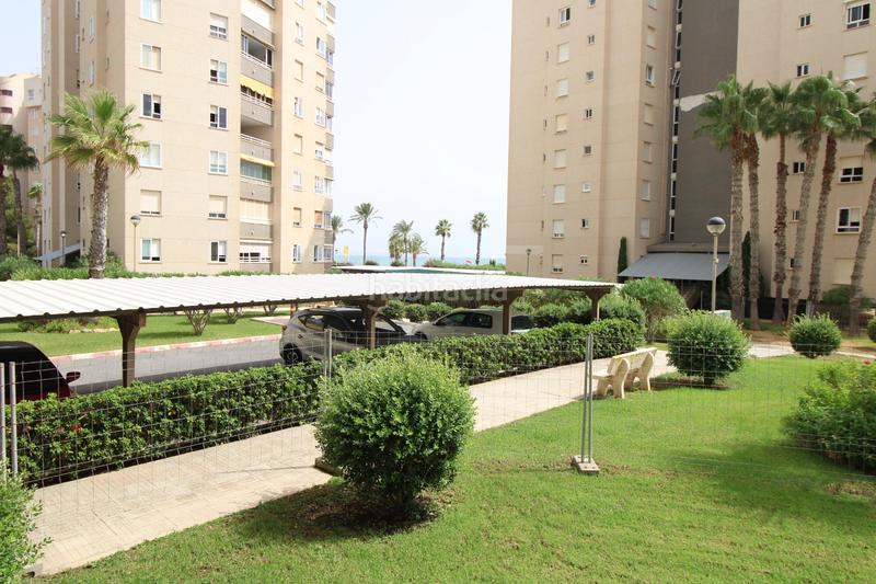 Foto 9c963027-b7df-43ab-8daa-93700f289de3. Apartamento en calle del músico antón roch 3 vivir frente al mar exclusivo piso en primera línea de playa en urbanova con terraza, vistas espectaculares y urbanización de lujo en Alicante