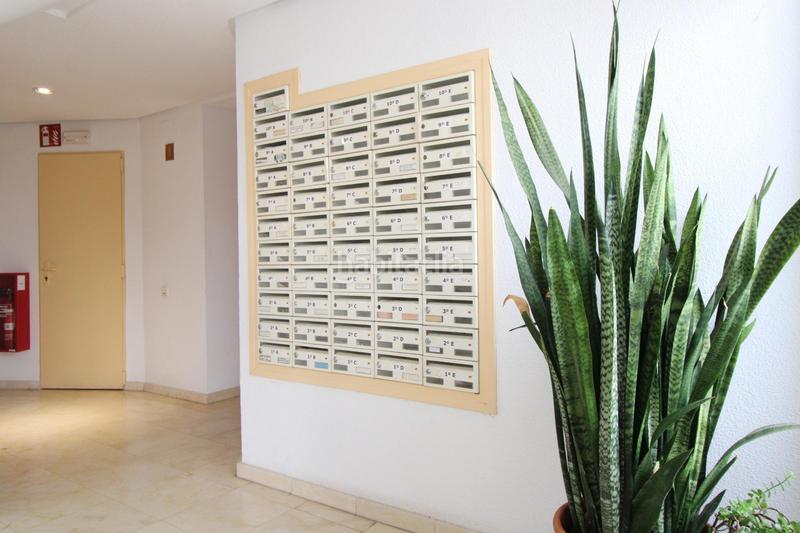 Foto c14f91de-b144-44e2-b798-5cff69707836. Apartamento en calle del músico antón roch 3 vivir frente al mar exclusivo piso en primera línea de playa en urbanova con terraza, vistas espectaculares y urbanización de lujo en Alicante