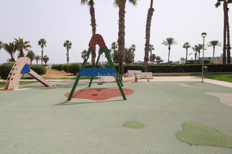 Foto db7de5b5-3784-4f56-a0f9-f89884232156. Apartamento en calle del músico antón roch 3 vivir frente al mar exclusivo piso en primera línea de playa en urbanova con terraza, vistas espectaculares y urbanización de lujo en Alicante