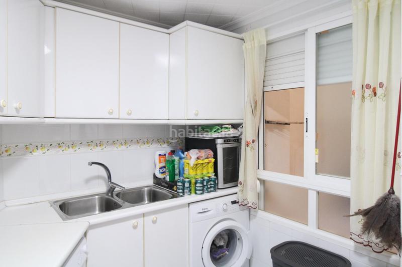 Foto dd040dec-6630-465f-a380-ae641265c504. Apartamento en calle del músico antón roch 3 vivir frente al mar exclusivo piso en primera línea de playa en urbanova con terraza, vistas espectaculares y urbanización de lujo en Alicante