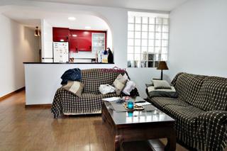 Appartement à Calle de francisco seva 30. Luminoso piso de 3 dormitorios en el corazón de sant joan pueblo
