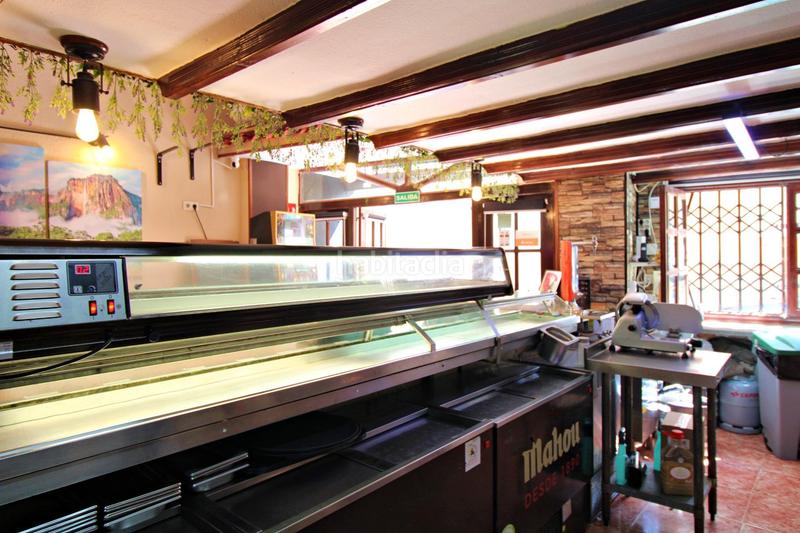 Foto 1f61cdb7-57a6-4ae1-95bd-9f88de5b8c13. Transfer business premise in calle de san lorenzo 15 in Alicante