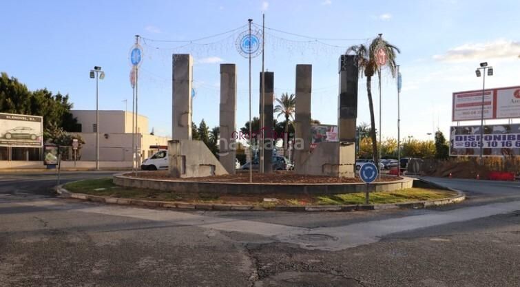 Foto ab1b965a-e957-4fa1-a5f2-767b85d9ae7f. Edificio in Novelda
