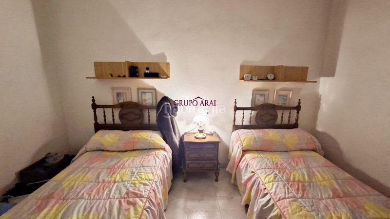 Foto b0fdff45-9e05-4b2c-ab40-ed658ff47b8a. Edificio in Novelda