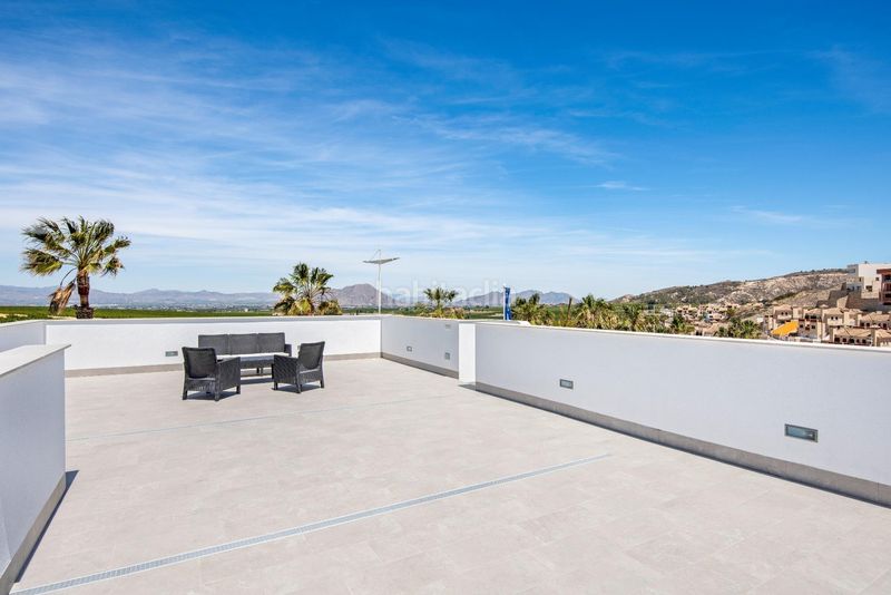 Foto a3f58fbd-5ba7-4dce-9410-7c585de3c4fd. Xalet amb piscina a Algorfa