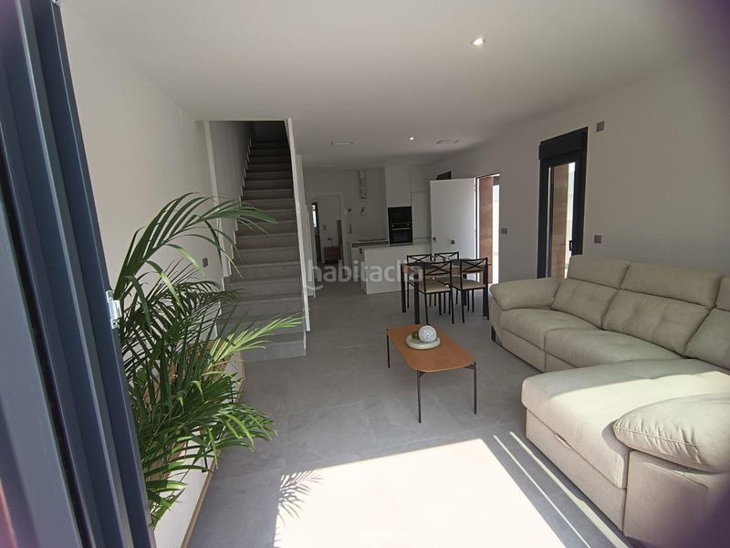 Foto a5082e01-6f7b-46c0-9d6a-1db2a64cb775. Chalet en Daya Nueva