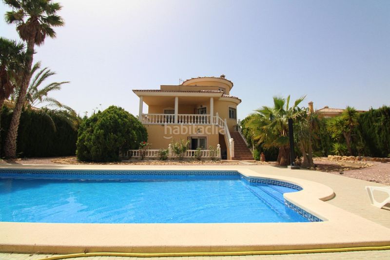 Foto 0a9f4866-eb3f-4696-921e-edcbe93349ea. Xalet amb aparcament a Valle del Sol Mutxamel