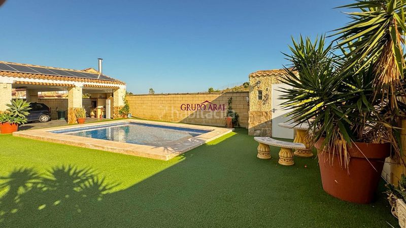 Foto b2e20a69-012d-40ae-b0c4-454a087d20fa. Xalet amb aparcament piscina a Monforte del Cid