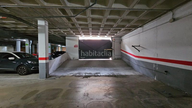 Foto 1eb1c7a8-1aed-4690-a549-e82299dc44c8. Aparcament cotxe a Benisaudet Alicante