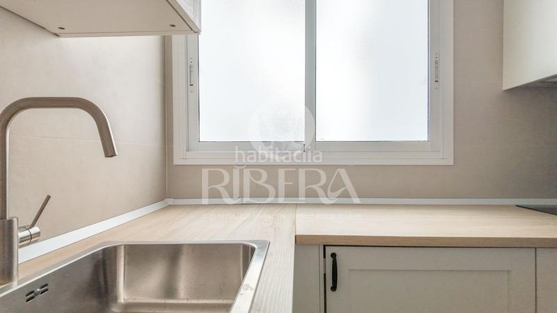Foto f5cd7da6-3f42-4c5b-b768-fa3c29ca98e0. Alquiler piso vivienda reformada a estrenar en avenida primado reig, en Valencia