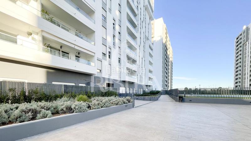 Foto 2fb10e59-f671-402b-aeed-2b234b29157c. Rent flat with heating pool in Malilla Valencia