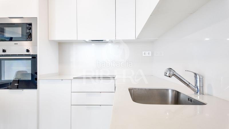 Foto d28f3fc7-187d-4304-acaa-447912360c2c. Rent flat with heating pool in Malilla Valencia