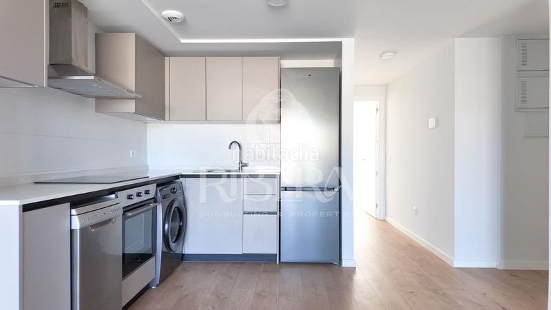 Foto c0fee43d-e074-40d9-bbf4-db04cdeddab7. Piso vivienda en venta en Benetússer
