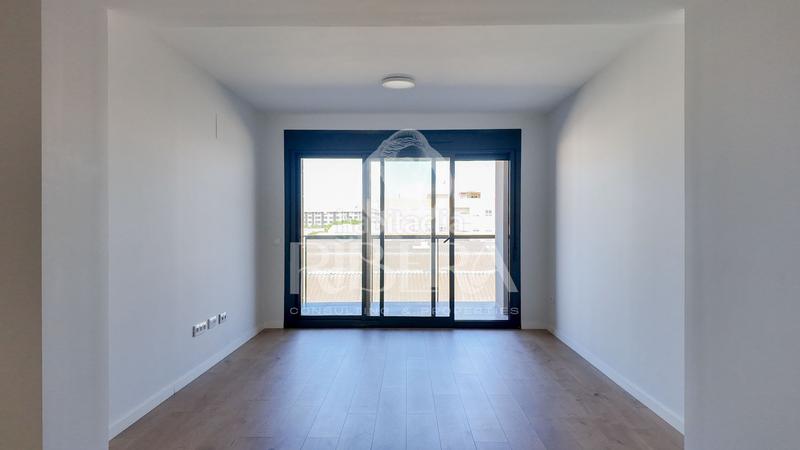 Foto fd6dc7c0-4e00-4492-8671-edc1b2758387. Piso vivienda en venta en Benetússer