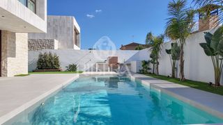 Haus  Rei pere el gran. Vivienda de lujo con piscina privada y diseño de autor en valenc
