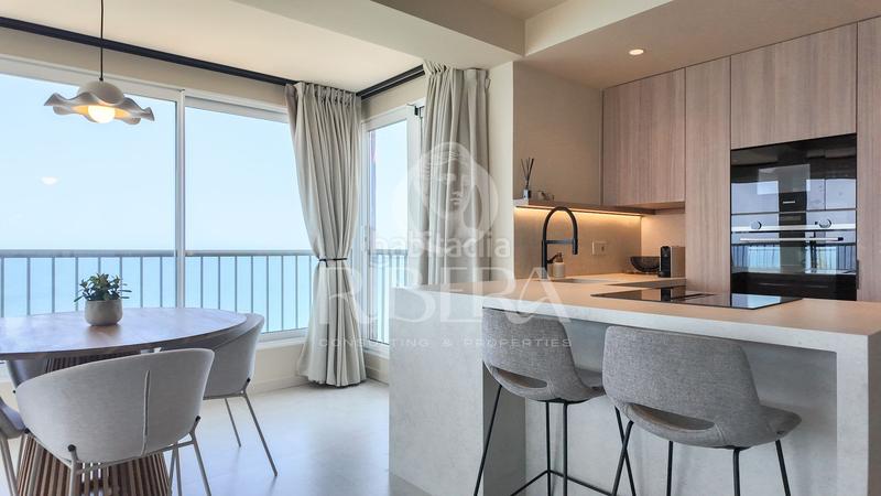 Foto 2346053c-e18c-411f-b18a-693a3ba08b10. Alquiler piso exclusiva vivienda reformada en primera línea de playa en Sueca