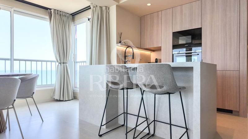 Foto 6bf170aa-d0e0-4fe1-b83c-5518e0bf47a8. Alquiler piso exclusiva vivienda reformada en primera línea de playa en Sueca