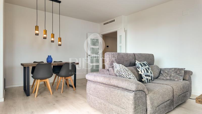 Foto 79624a94-3b5e-4334-8ec8-22f733f41f50. Location appartement avec chauffage piscine dans Malilla Valencia