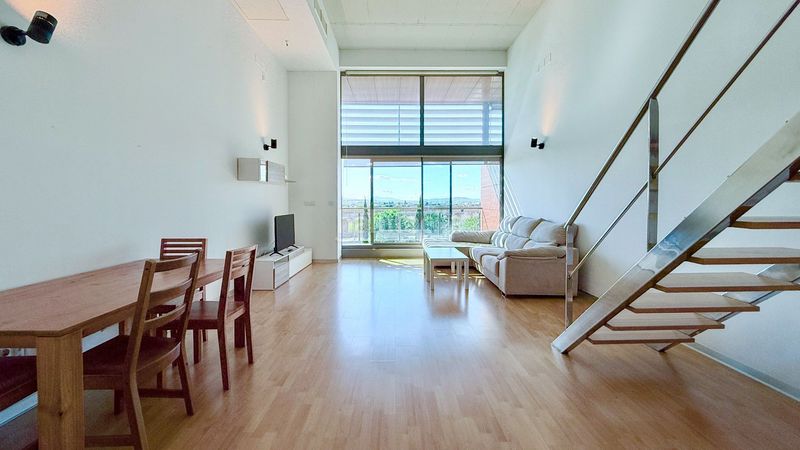 Foto 65dc8f8d-357e-4545-8bdf-785b0e7d5fd9. Lloguer dúplex amb calefacció piscina a Barrio de la Luz Xirivella