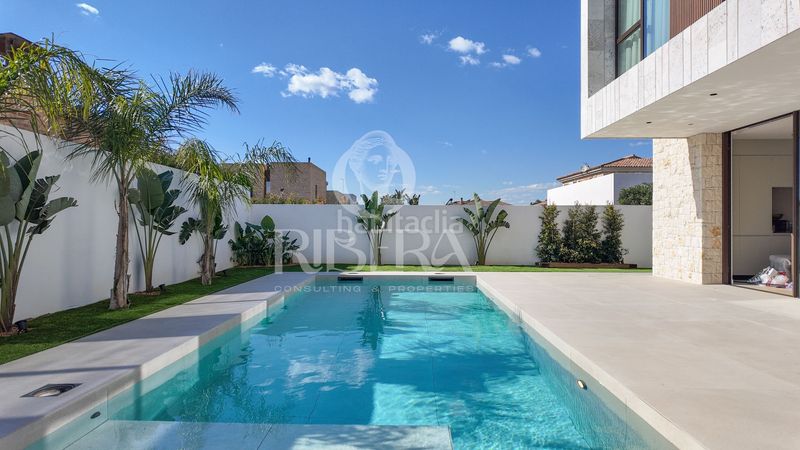 Foto 0df79487-f92a-4c5d-930d-9c71bf642a1c. Casa amb calefacció aparcament piscina a El Carme-Sant Agustí-Bonavista Eliana (l´)