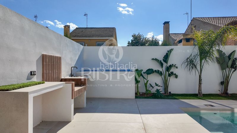 Foto 4c8b2344-1e7a-48a0-b87e-d869f1b304b4. Casa amb calefacció aparcament piscina a El Carme-Sant Agustí-Bonavista Eliana (l´)