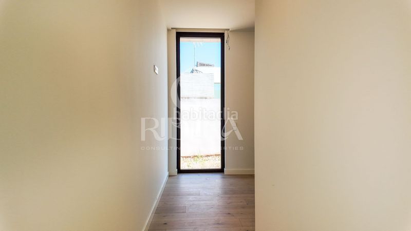 Foto b0dc9c2b-01bb-4bb0-ab35-a907cf088a00. Casa amb calefacció aparcament piscina a El Carme-Sant Agustí-Bonavista Eliana (l´)