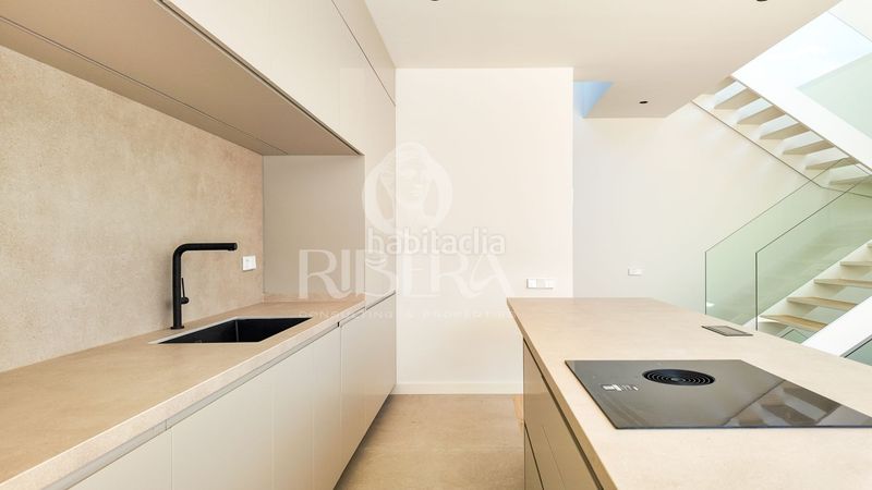 Foto d109f324-f2e2-4f55-b4ff-4af861fc2e10. Casa amb calefacció aparcament piscina a El Carme-Sant Agustí-Bonavista Eliana (l´)