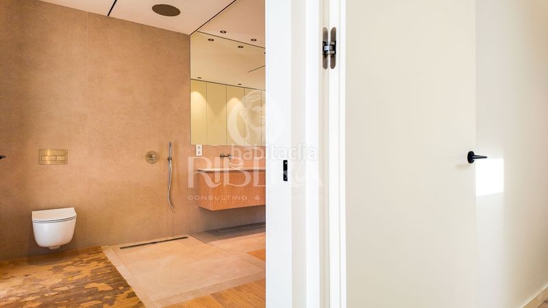 Foto efb08636-9f99-48d0-bf3f-fec547850244. Casa amb calefacció aparcament piscina a El Carme-Sant Agustí-Bonavista Eliana (l´)