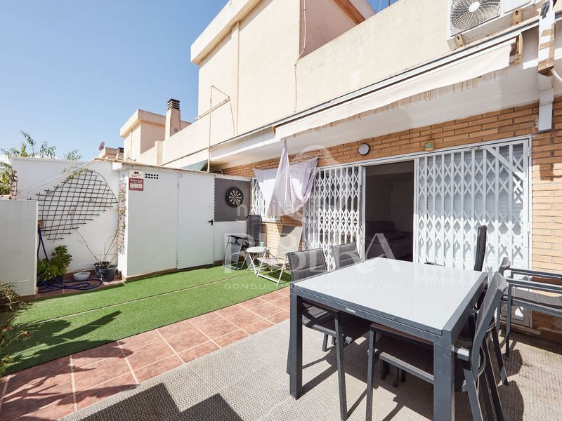 Foto b0b41c49-fdba-4169-9252-655d8af75f6c. Àtic a Safranar Valencia